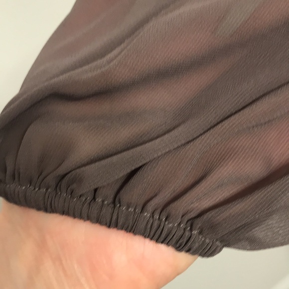 Lace dress - Picture 4 of 8